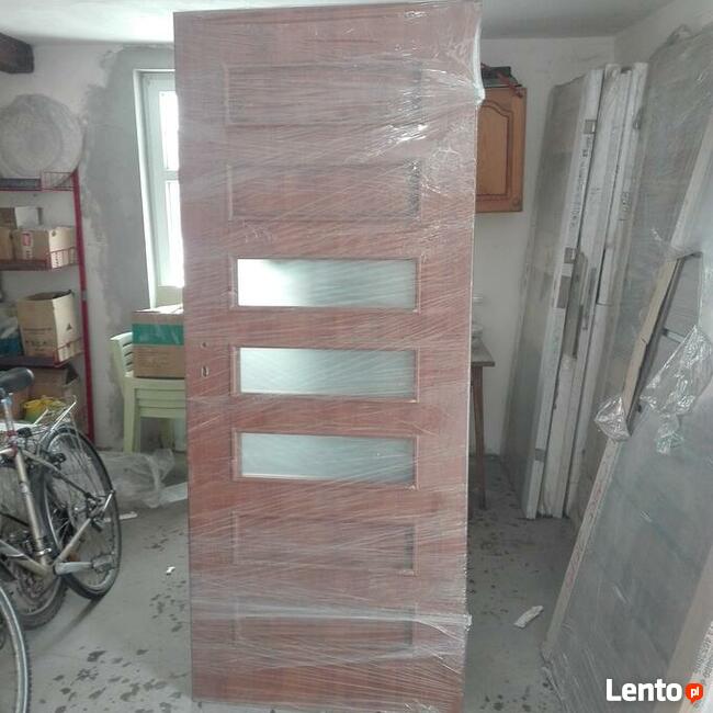 Skrzydła drzwiowe wewnętrzne różne tanio