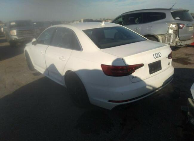 Audi A4 2017, 2.0L, 4x4, od ubezpieczalni