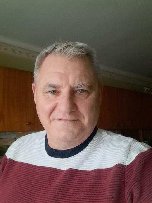 Samotny pozna samotną