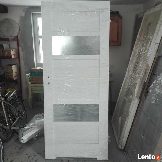 Skrzydła drzwiowe wewnętrzne różne tanio