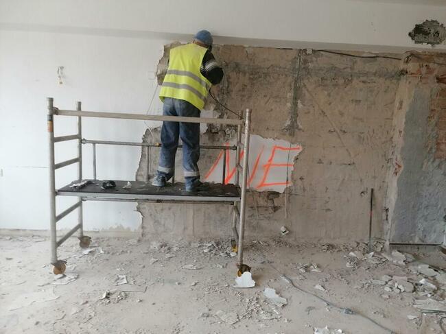 Podwykonawstwo wyburzenia rozbiórki kucie betonu , remont by