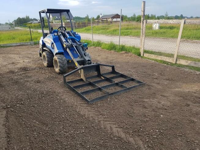 Prace ziemne, miniładowarka ,równanie terenu, mulczowanie