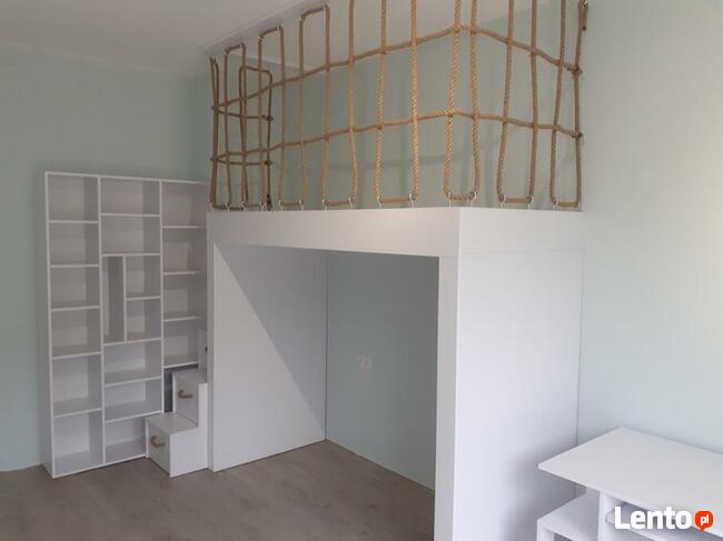 łózka na antresoli