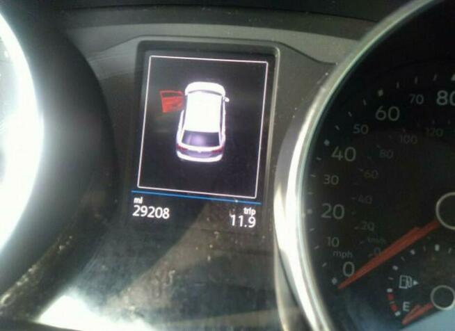 Volkswagen Tiguan 2020, 2.0L, SE, po kradzieży