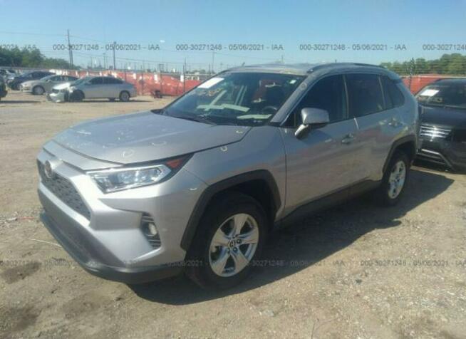 Toyota RAV-4 2020, 2.5L, XLE, po gradobiciu