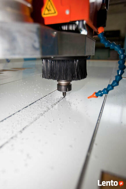 Frezowanie CNC, grawerowanie