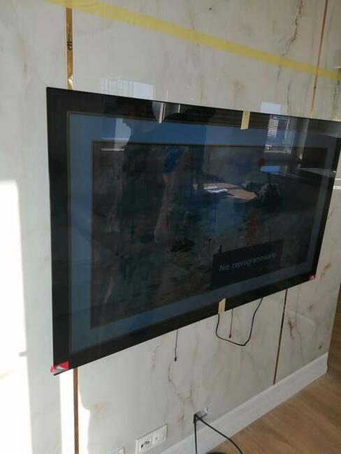 Montaż anten satelitarnych naziemnych telewizora na ścianie