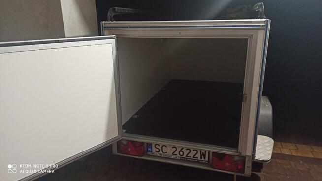 do sprzedania lekka przyczepka samochodowa Firmy TOMPLAN