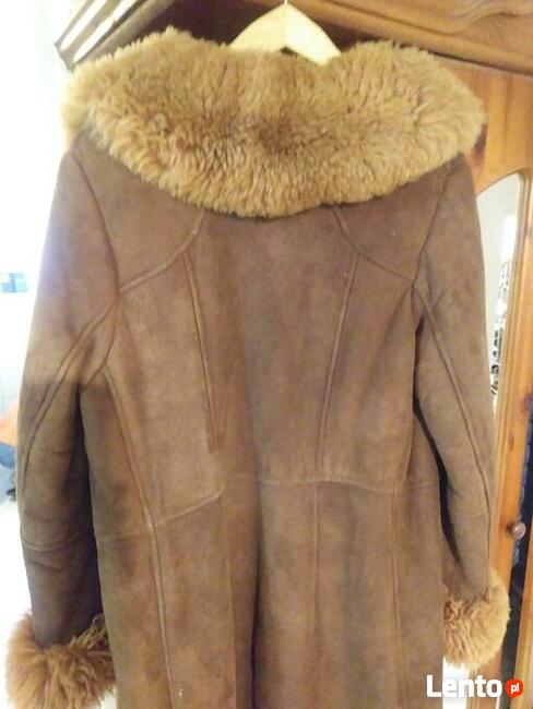 Sprzedam kozuch z owczych skór