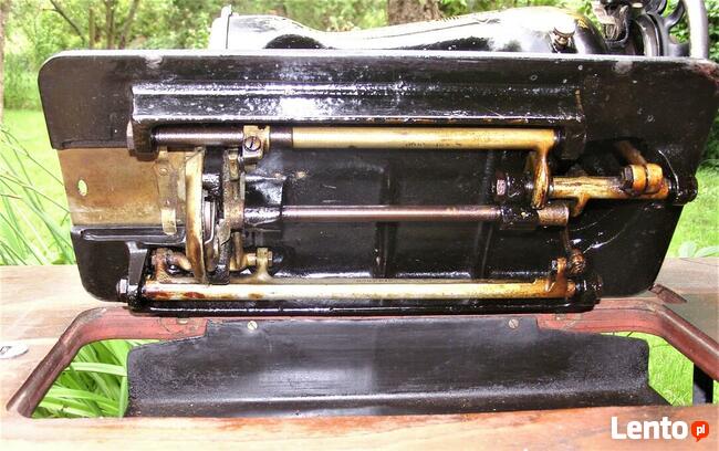 Oryginalna maszyna do szycia SINGER. Lata 30-te ub. wieku