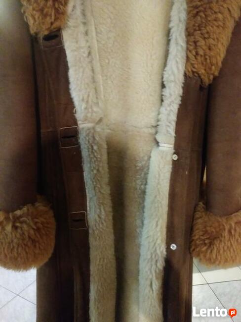 Sprzedam kozuch z owczych skór