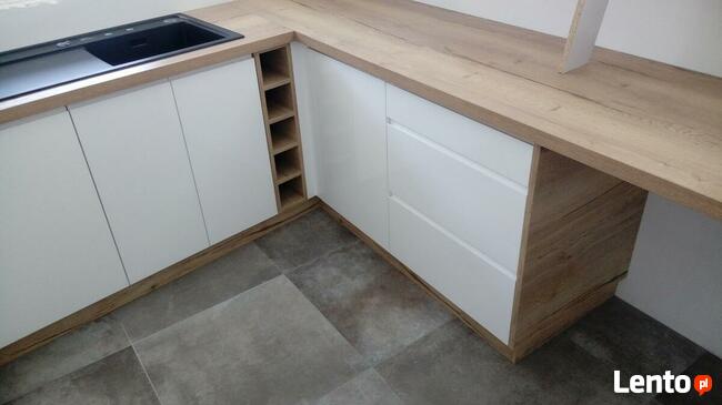 Meble na wymiar - Kuchnię, szafy, garderoby, łazienki