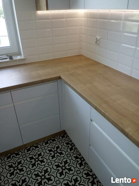 Meble na wymiar - Kuchnię, szafy, garderoby, łazienki