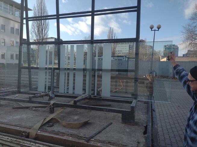 Szyba Hartowana Witryna Sklepowa