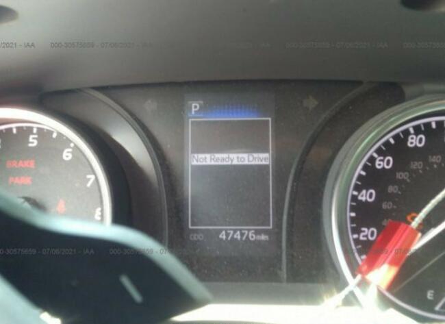 Toyota Camry 2018, 2.5L, LE, po gradobiciu