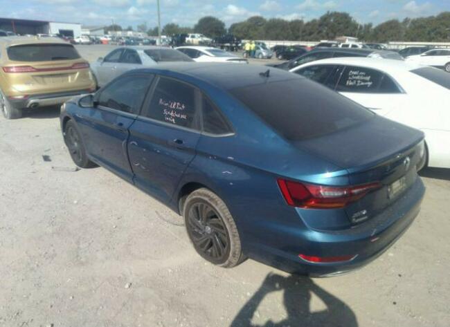 Volkswagen Jetta 2019, 2.0L, SEL PREMIUM, po gradobiciu