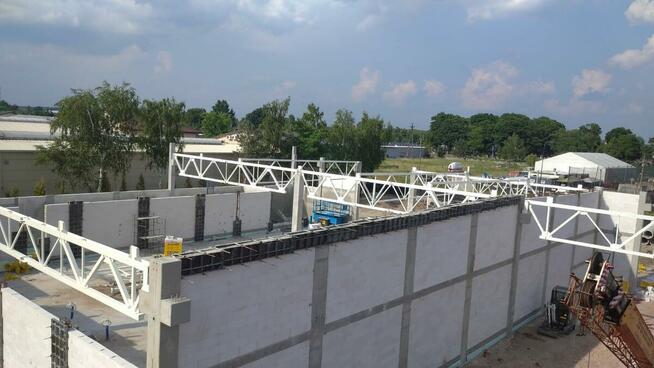 Budowa domów, stany surowe, więźba, murowanie, fundamenty