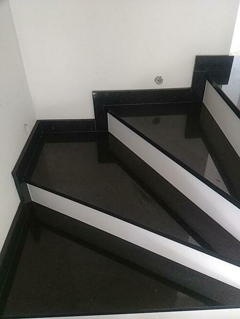 Posadzki Schody z kamienia marmur granit konglomerat