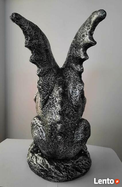 Duży srebrny metalizowany gargulec gargoyle figura demona