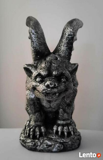 Duży srebrny metalizowany gargulec gargoyle figura demona