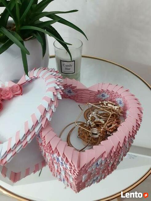 Szkatułka w kształcie serca-walentynki, Dzień Babci/Kobiet