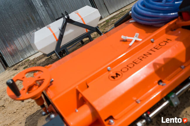 Zamiatarka kosz, zraszanie ZMW napęd WOM lub hydrauliczny