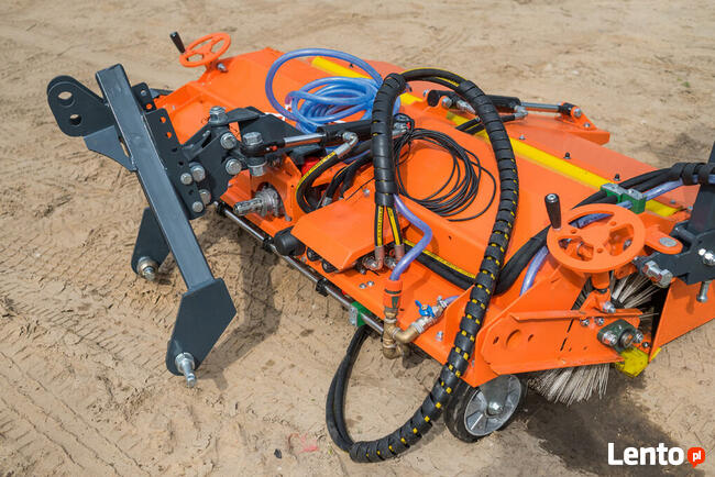 Zamiatarka kosz, zraszanie ZMW napęd WOM lub hydrauliczny