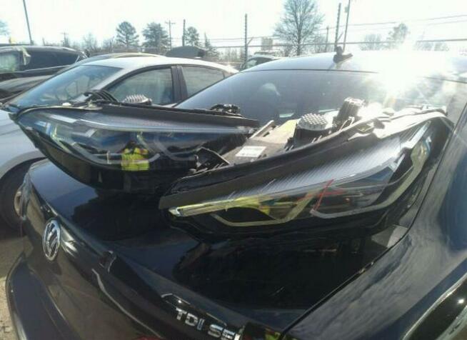 2020, 4.4L, 4x4, M850I, od ubezpieczalni