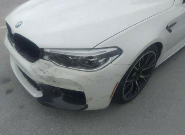 BMW M5 2019, 4.4L, 4x4, COMPETITION, od ubezpieczalni