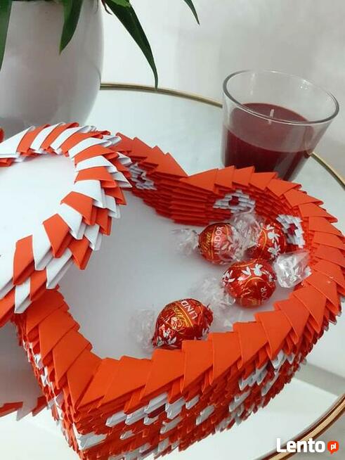 Szkatułka w kształcie serca-walentynki, Dzień Babci/Kobiet