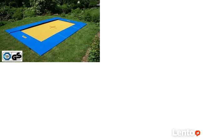 Trampolina zewnętrzna ziemna