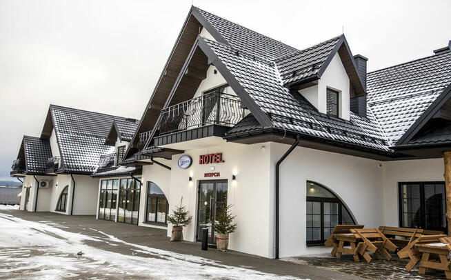 HOTEL „Perła Dunajca” położony jest w Czarnym Dunajcu obok Z