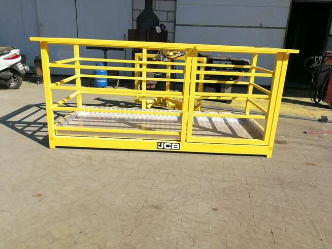 Kosz narzędziowy do JCB, MERLO, MANITOU, skrętny