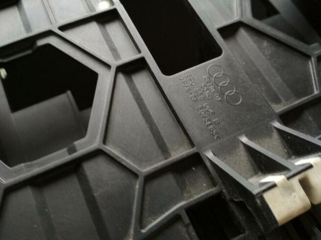 Kosz radia przycisków 1DIN do Audi A3 S3 RS3 8P