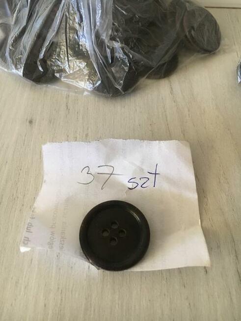 Guziki 584szt+Gratis