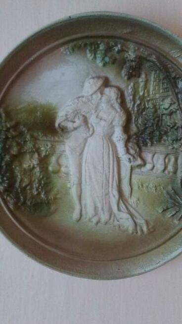 Talerze ozdobne na ścianę