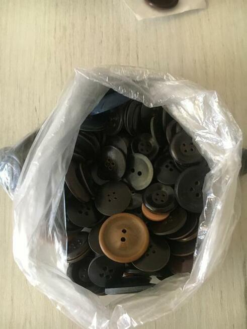 Guziki 584szt+Gratis