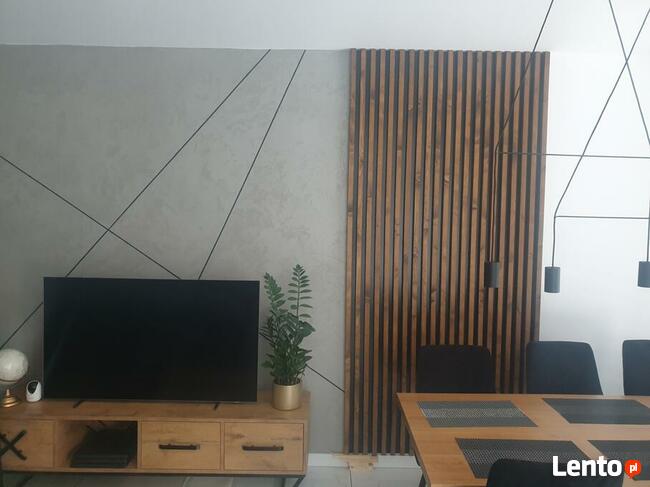 Lamele na ścianę, lamele drewniane na płycie, panele ścienne