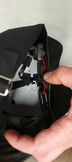 CZAPKA Z DYSKRETNĄ MINI KAMERĄ ukryta kamera guzik