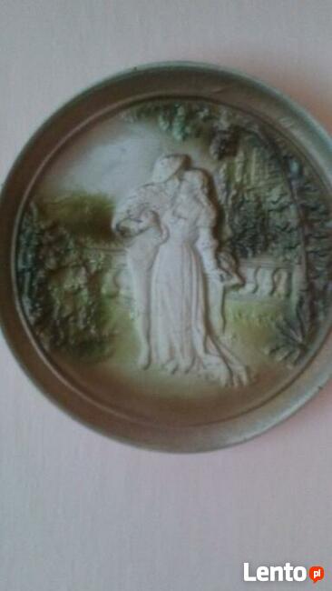 Talerze ozdobne na ścianę