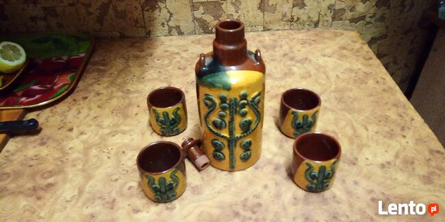 Karawka z lat 80 gliniana