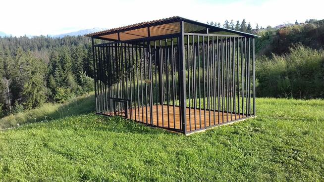 Kojce dla psów, Hale,Garaże blaszane