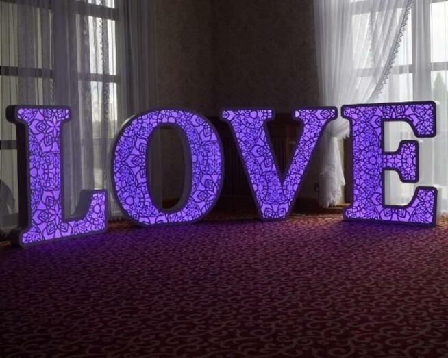 Napis Love ażurowy 120cm