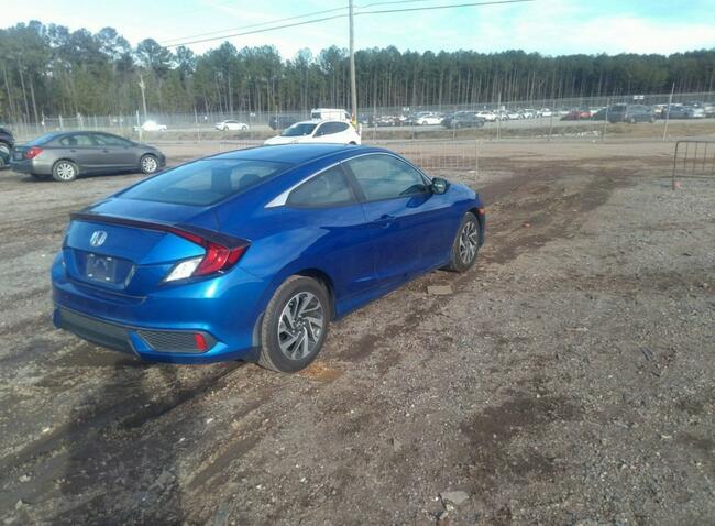 Honda Civic 2018, 2.0L, porysowany lakier