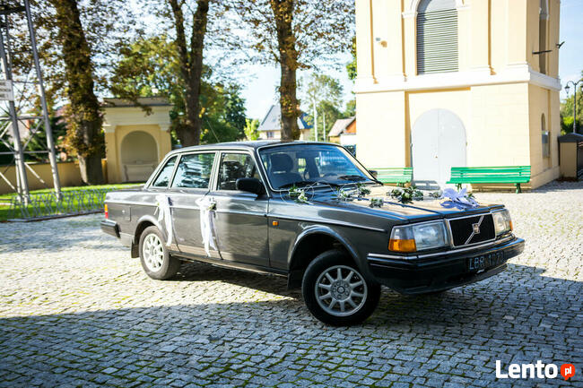 Auto do ślubu. Volvo 240. Samochód do wynajęcia. Zabytek.