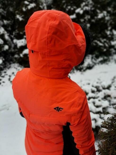 PROMOCJA 4F kurtka narciarska KUDN012 za 1200 zamiast 1499 zł