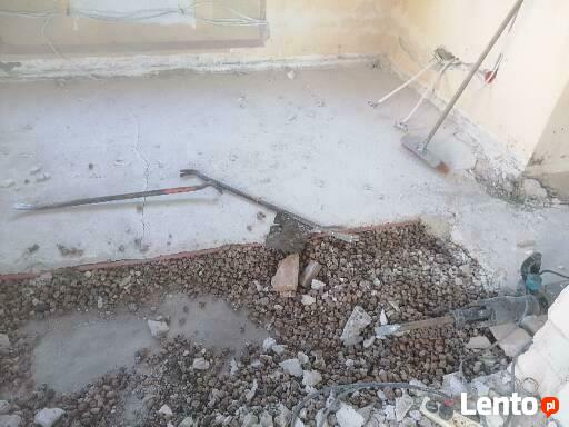 Wyburzenia rozbiórki kucie betonu posadzki burzenie scian