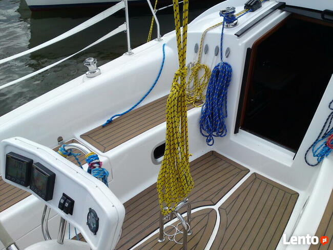 czarter jachtu Maxus33