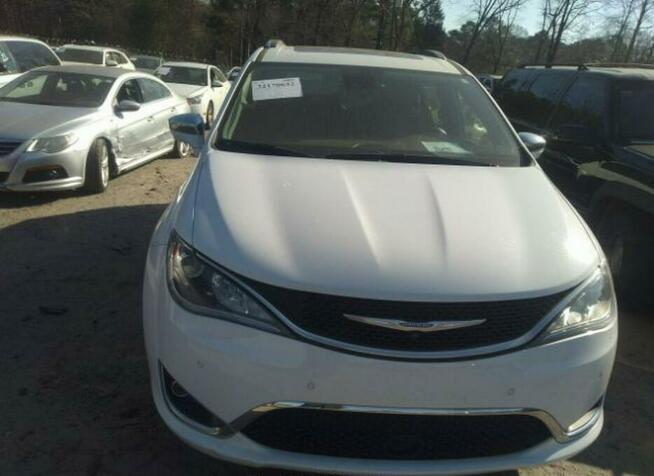 Chrysler Pacifica 2018, 3.6L, LIMITED, od ubezpieczalni