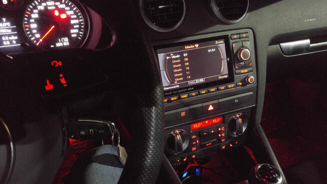 Panel climatronic grzanie siedzeń do Audi A3 S3 RS3 8P LIFT